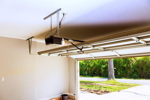 Top rated local Garage Door Roller Replacement specialists in Medina, TX
